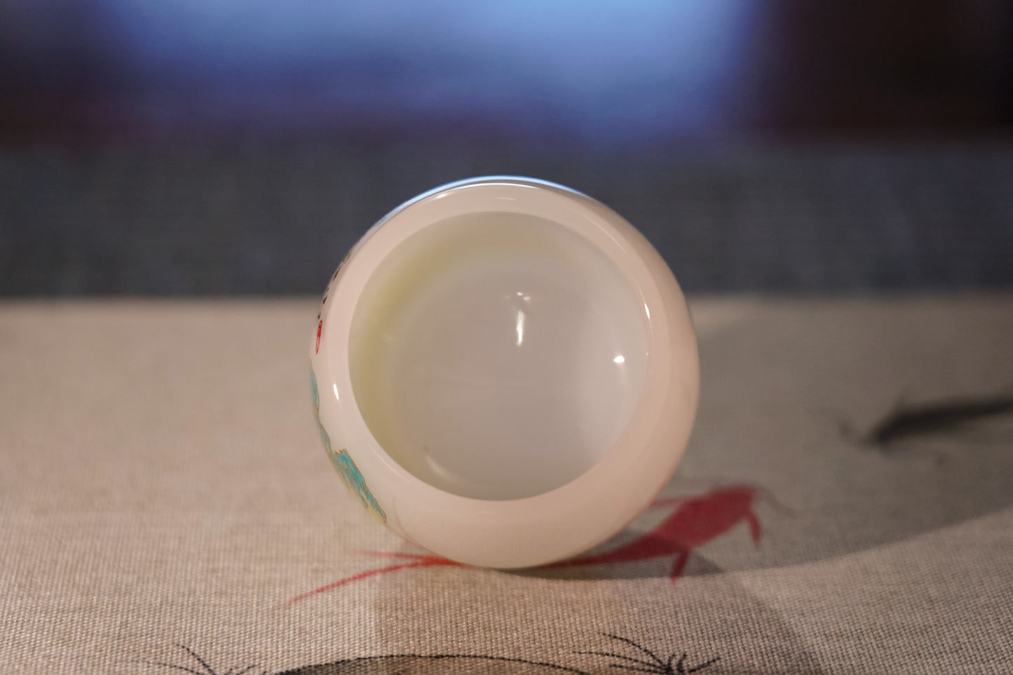 Non-transparent Glass Teacup, Mountains