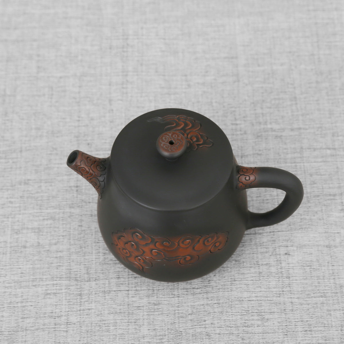 Handcraf Long Tu Teng (Dragon Totem) Jian Shui Purple Pottery Teapot