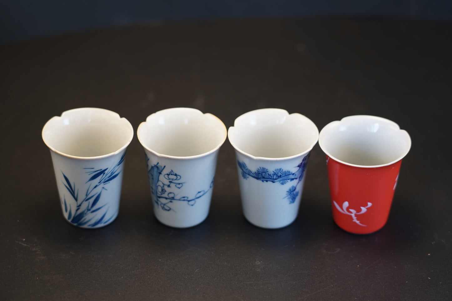 Cha Ge Yin Hand-painted Tea Set