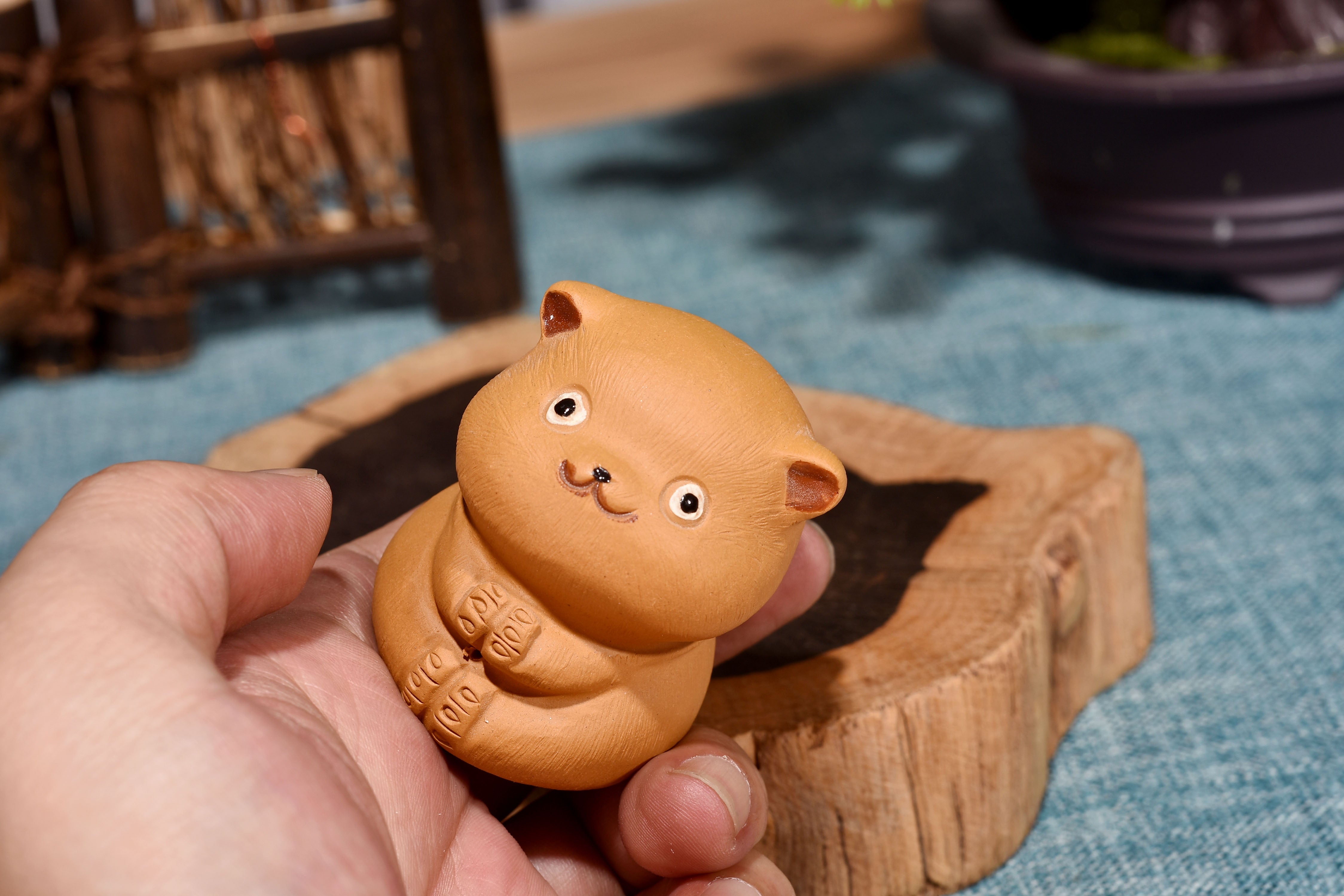 Claping Ginger Cat Tea Pet