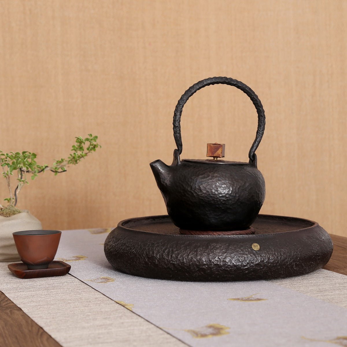 Handcraft Iron Tray for Kettle (wrought iron) - Medium, with built Strainer - Taishan Tea Club