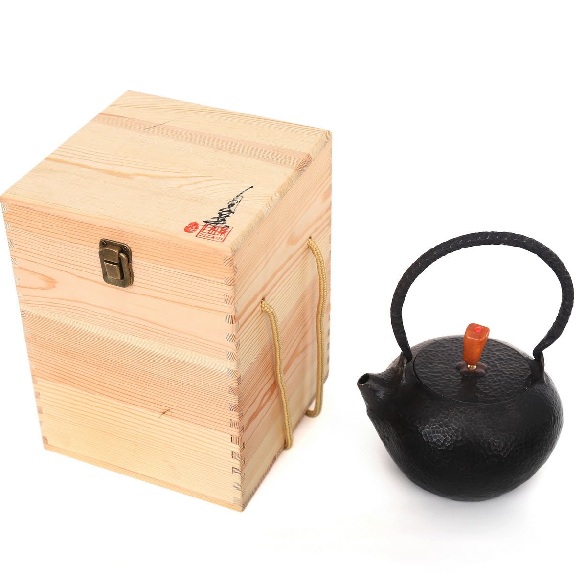 TS Iron Handcraft Iron Kettle (wrought iron) - Large, Amber button - Taishan Tea Club